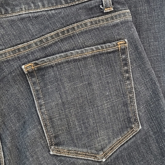 Gap Womens Low Rise Boot Cut Stretch Jeans w/Altered Hem - Size 6L / 33" Inseam - Picture 6 of 9